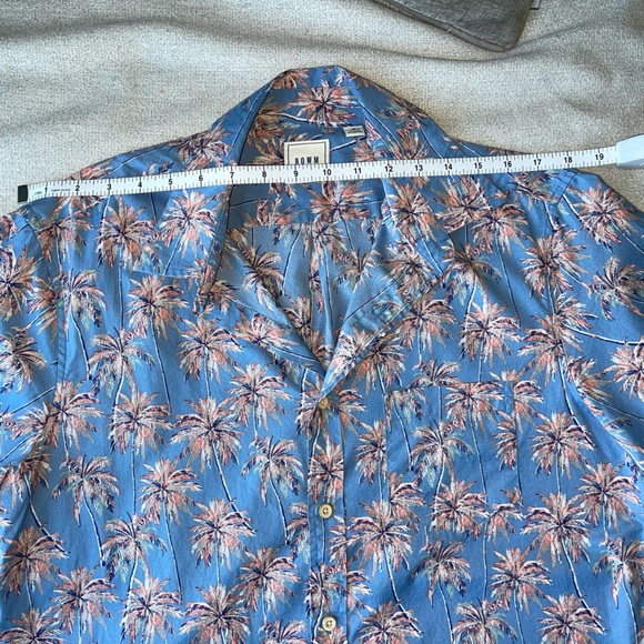 Blue Hawaiian Palm Tree Button Down Shirt | Men’s Size Medium - Picture 7 of 10